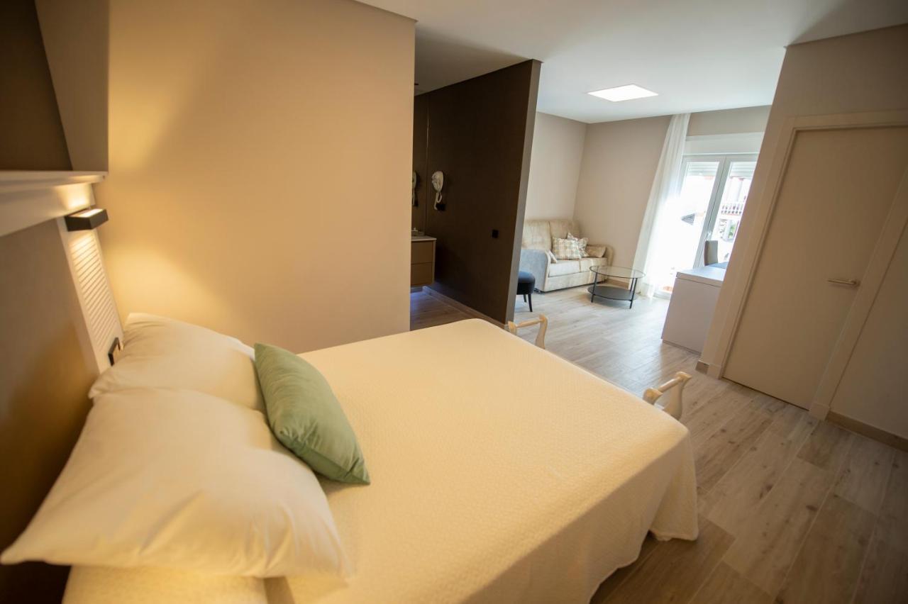 Hotel Diufain 콘일데라프론테라 외부 사진